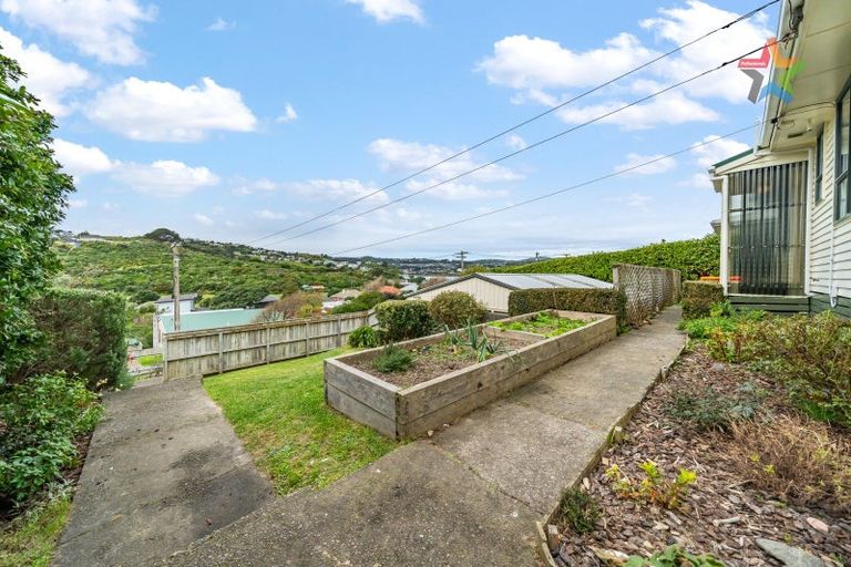 Photo of property in 22 Waiuta Street, Titahi Bay, Porirua, 5022