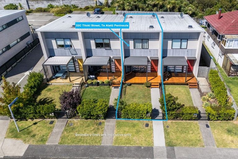 Photo of property in 32c Titoki Street, Te Atatu Peninsula, Auckland, 0610