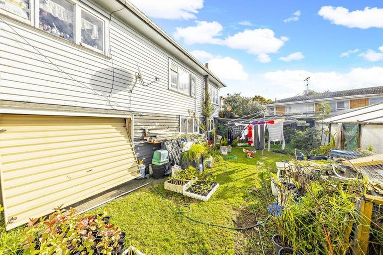 Photo of property in 39 Russell Road, Manurewa, Auckland, 2102