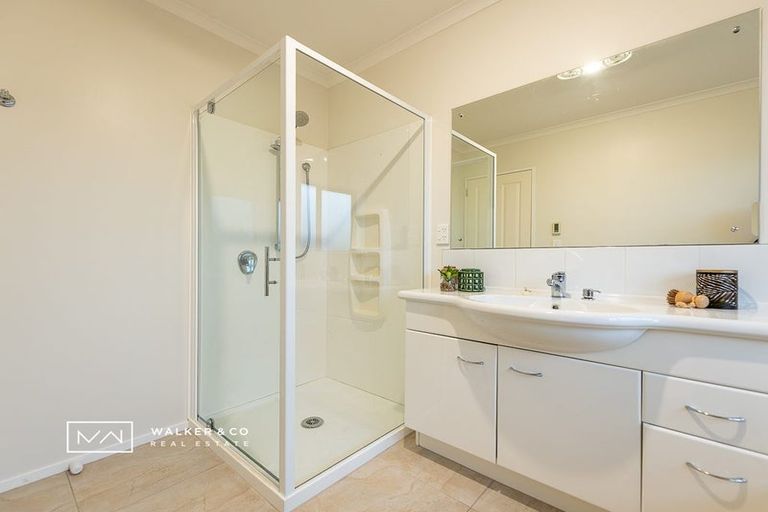 Photo of property in 65 Percy Kinsman Crescent, Riverstone Terraces, Upper Hutt, 5018