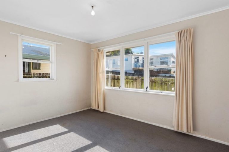 Photo of property in 8 Windsor Road, Bellevue, Tauranga, 3110