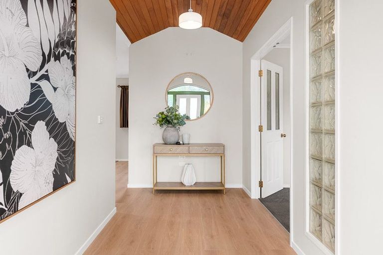 Photo of property in 49 Cairns Crescent, Rototuna, Hamilton, 3210