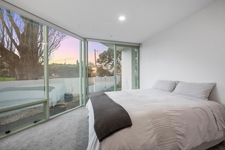 Photo of property in 1/9 The Esplanade, Castor Bay, Auckland, 0620