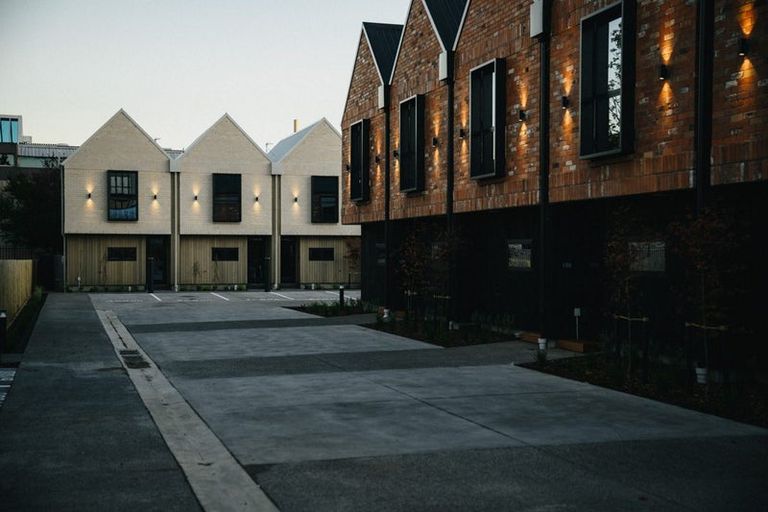Photo of property in 10/888 Colombo Street, Christchurch Central, Christchurch, 8013