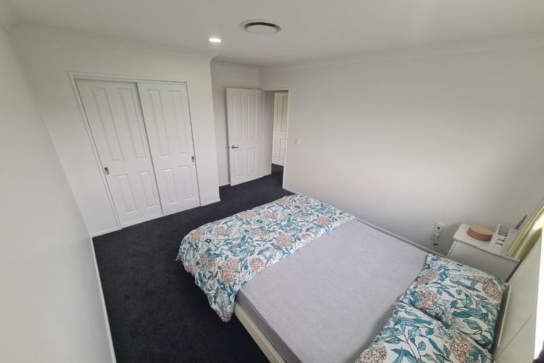 Photo of property in 47 Staithes Drive North, Whitby, Porirua, 5024