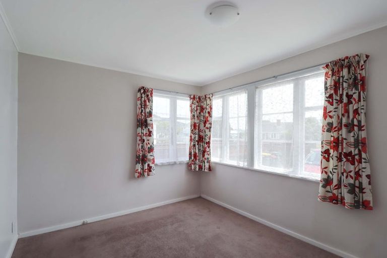 Photo of property in 218 Naenae Road, Naenae, Lower Hutt, 5011