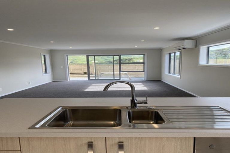 Photo of property in 27 Kairaumati Crescent, Kelson, Lower Hutt, 5010