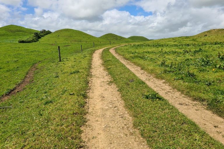 Photo of property in 6388 South Road, Pungarehu, Opunake, 4685