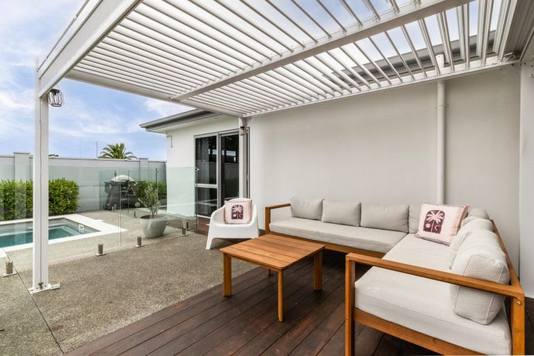 Photo of property in 25 Rakaia Way, Poraiti, Napier, 4112