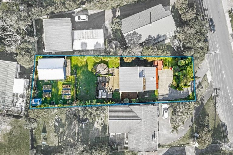Photo of property in 121 Stanmore Bay Road, Stanmore Bay, Whangaparaoa, 0932