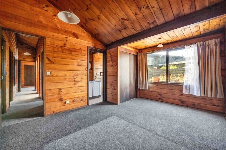 Photo of property in 4 Rennell Street, Frankleigh Park, New Plymouth, 4310