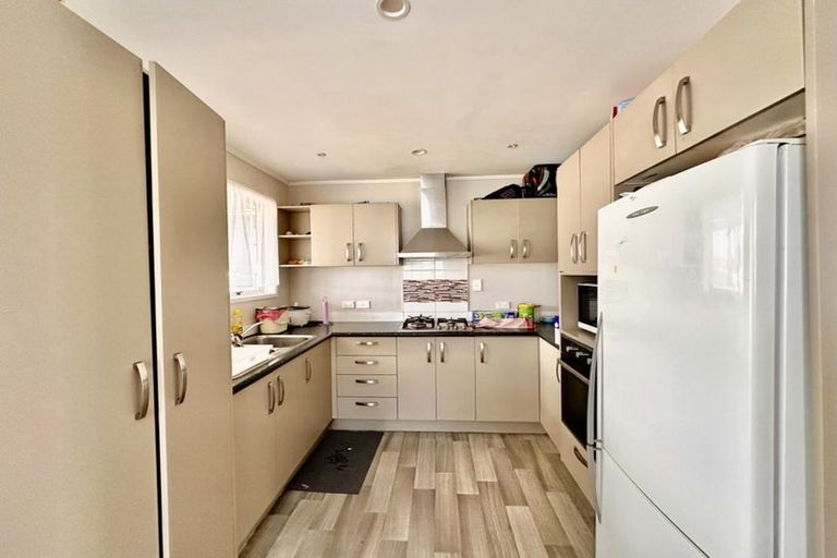 Photo of property in 192 Wordsworth Road, Manurewa, Auckland, 2102