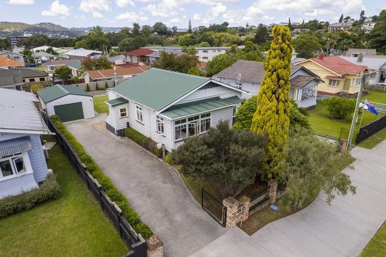Photo of property in 5 Bernard Street, Avenues, Whangarei, 0110