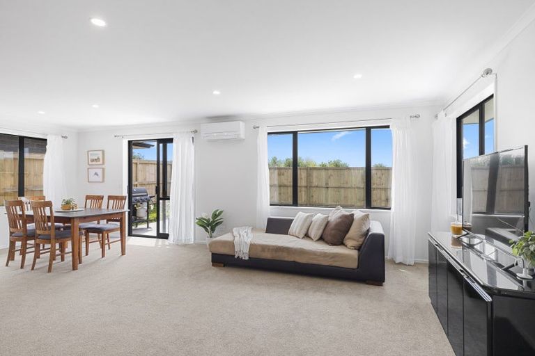 Photo of property in 29 Pouate Way, Waiuku, 2123