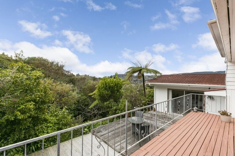 Photo of property in 17 Peterhouse Street, Tawa, Wellington, 5028
