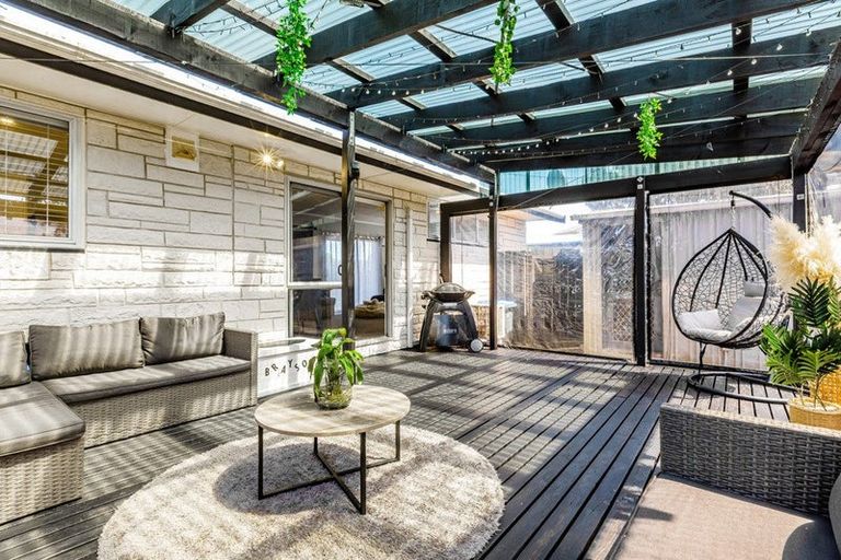 Photo of property in 41 Cleat Street, Whitby, Porirua, 5024