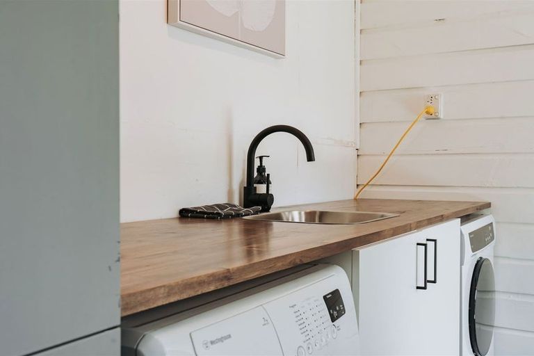 Photo of property in 313 Union Street, Milton, 9220