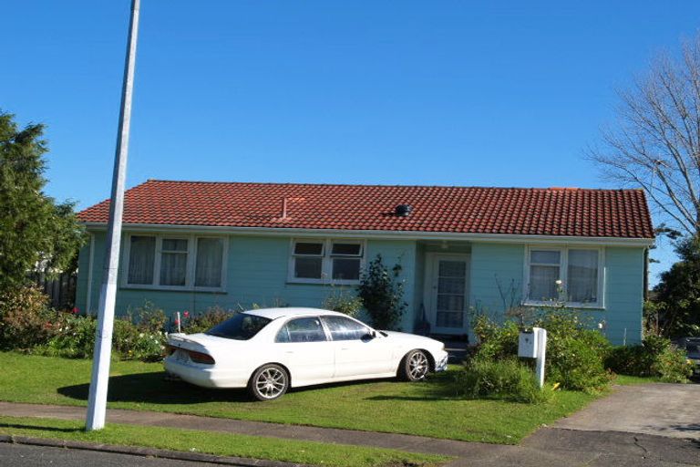 Photo of property in 18 Courtenay Crescent, Mangere East, Auckland, 2024