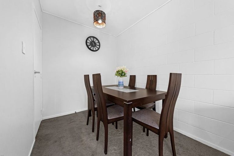 Photo of property in 2/26 Airfield Road, Takanini, 2112
