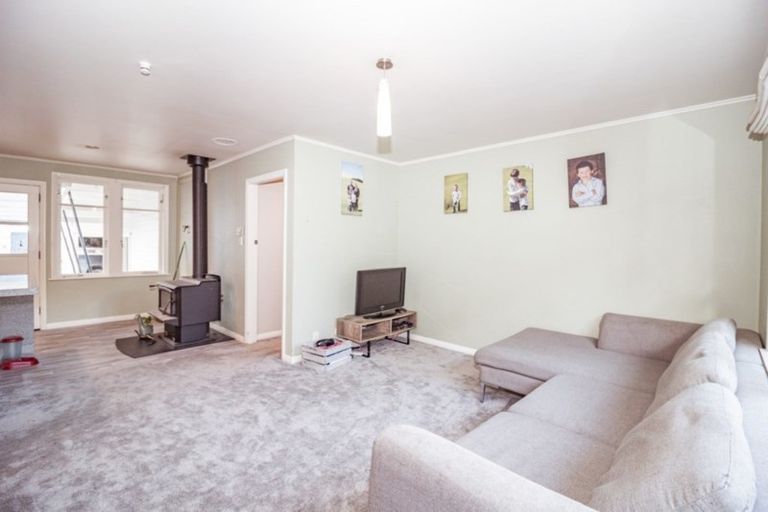 Photo of property in 94 Pa Valley Road, Alfredton, Eketahuna, 4996