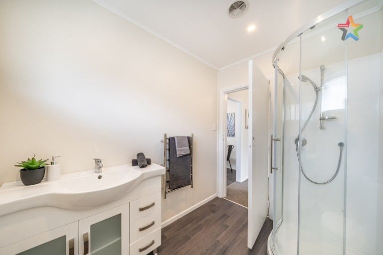 Photo of property in 6a Heather Grove, Fairfield, Lower Hutt, 5011