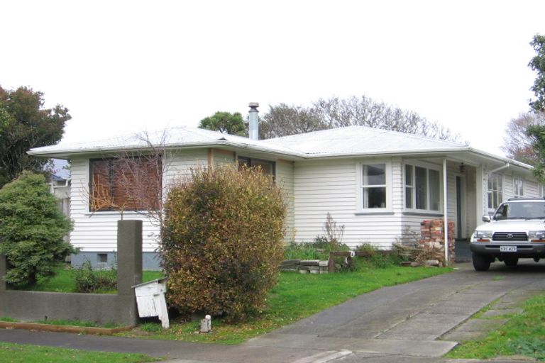Photo of property in 10 Antrim Place, Hokowhitu, Palmerston North, 4410