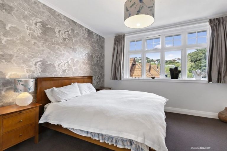 Photo of property in 14 Glen Road, Kelburn, Wellington, 6012