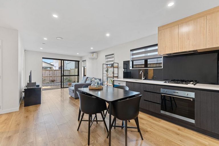 Photo of property in 5 Taiaha Street, Papakura, 2110