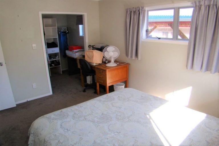 Photo of property in 2/132 Church Street, Onehunga, Auckland, 1061