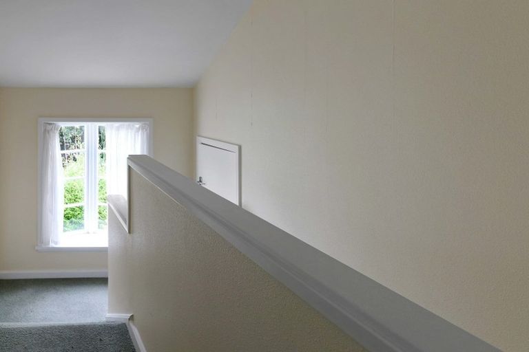 Photo of property in 28 Marina Grove, Hutt Central, Lower Hutt, 5010