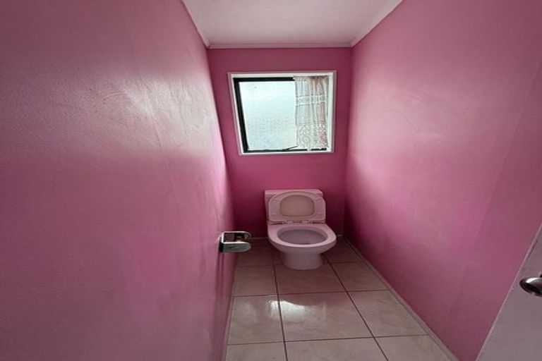 Photo of property in 3/1 Rebecca Rise, Weymouth, Auckland, 2103