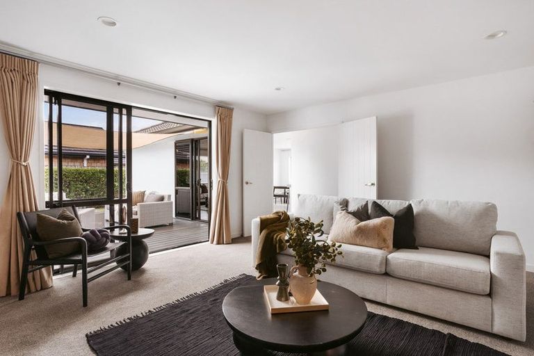 Photo of property in 14 Glenmonarch Place, Pyes Pa, Tauranga, 3112