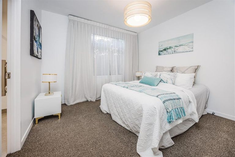 Photo of property in 66/2 Armoy Drive, East Tamaki, Auckland, 2016