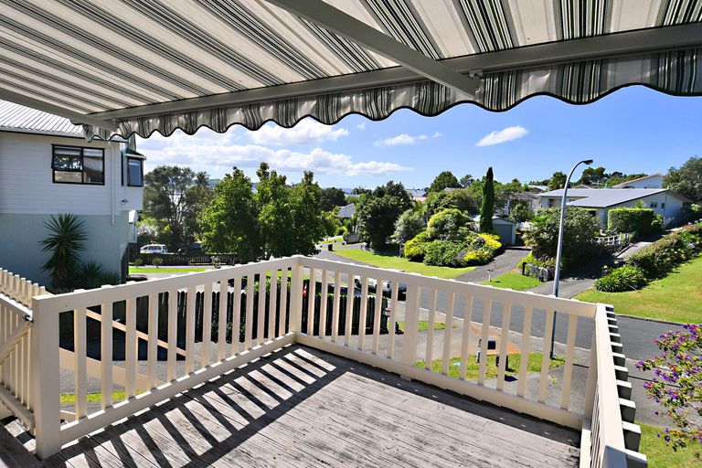 Photo of property in 15 Gerontius Lane, Snells Beach, 0920