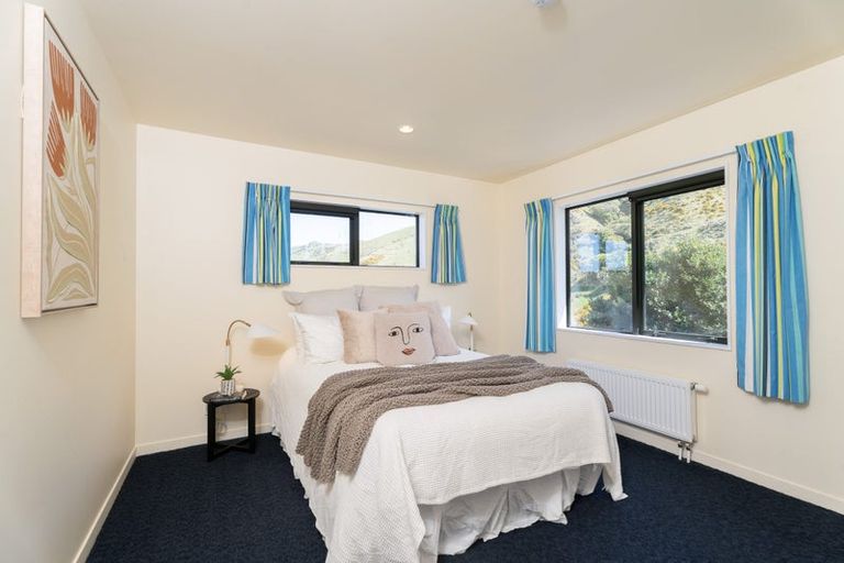 Photo of property in 17 Cheetwood Street, Churton Park, Wellington, 6037