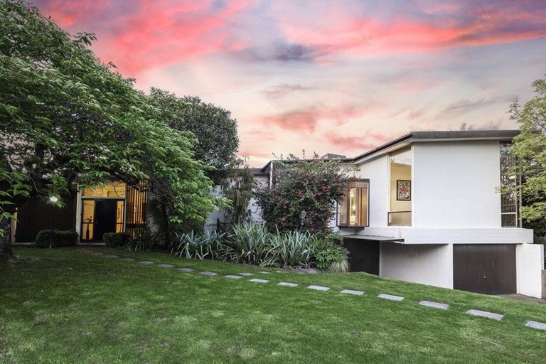 Photo of property in 11 Ilkley Place, Ilam, Christchurch, 8041