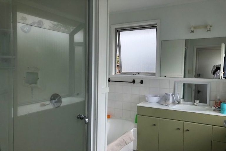 Photo of property in 17 Tercel Place, Sunnyhills, Auckland, 2010
