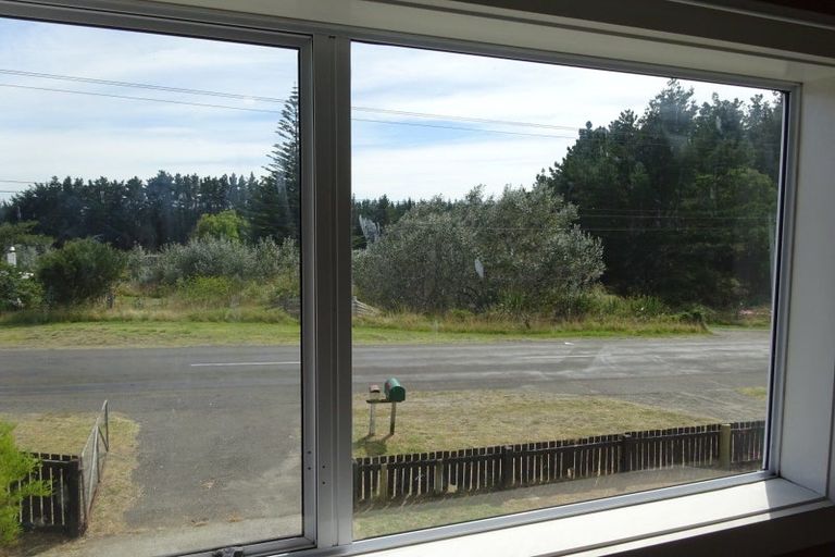 Photo of property in 113 Koputara Road, Himatangi Beach, Foxton, 4891