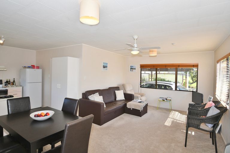 Photo of property in 15 Gerontius Lane, Snells Beach, 0920