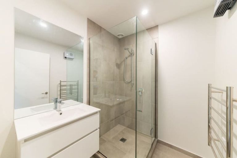 Photo of property in 206b Edgeware Road, Edgeware, Christchurch, 8013