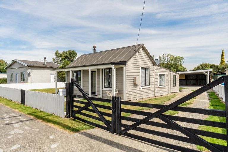 Photo of property in 9 High Street, Milton, 9220