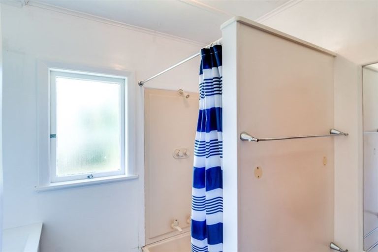 Photo of property in 12 Waterworth Avenue, Onekawa, Napier, 4110