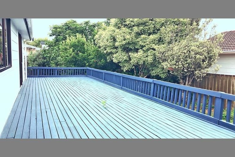 Photo of property in 2/49 Larnoch Road, Henderson, Auckland, 0610