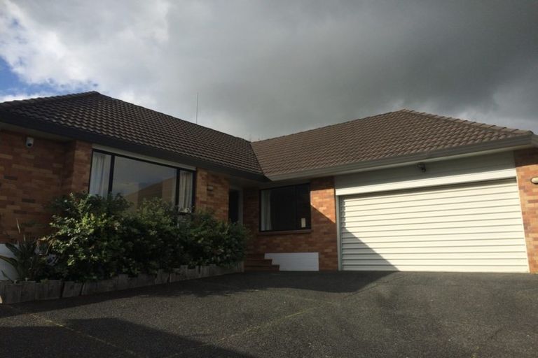 Photo of property in 2/15 Sligo Place, Somerville, Auckland, 2014