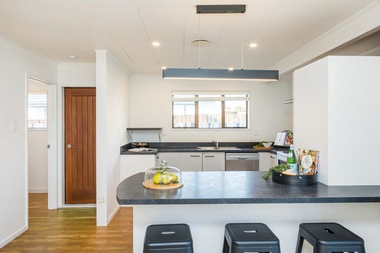 Photo of property in 52a Benmore Avenue, Cloverlea, Palmerston North, 4412