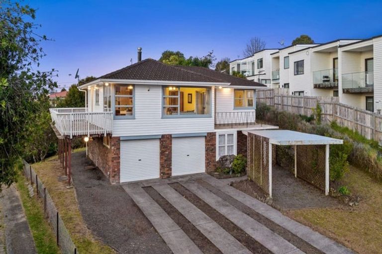 Photo of property in 39 Seon Place, Birkdale, Auckland, 0626