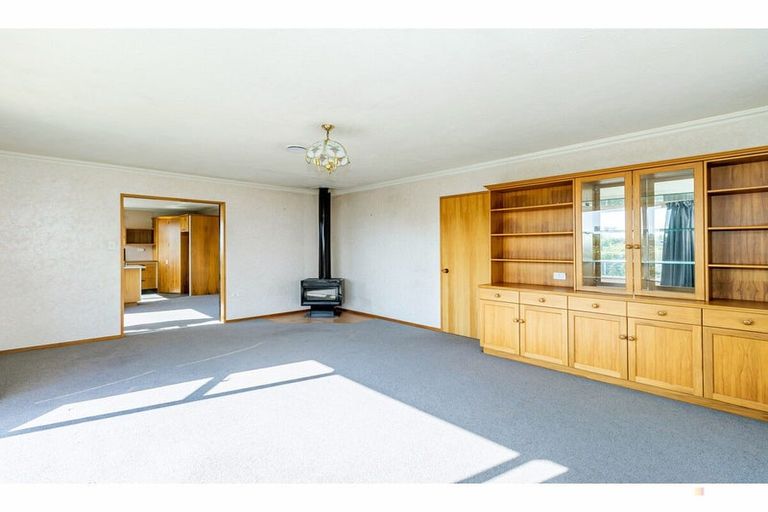 Photo of property in 19 Timaru Road, Waimate, 7924