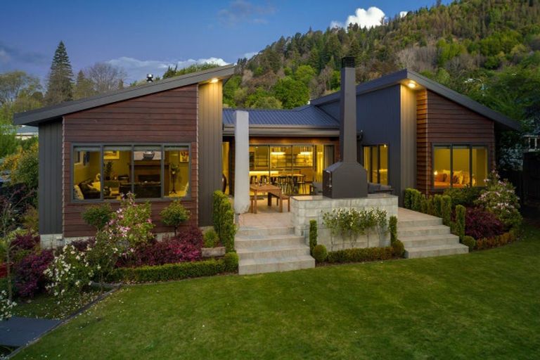 Photo of property in 270 Rutherford Street, Nelson South, Nelson, 7010