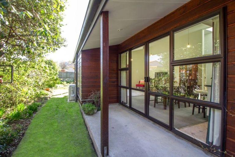 Photo of property in 32a Farquhars Road, Redwood, Christchurch, 8051
