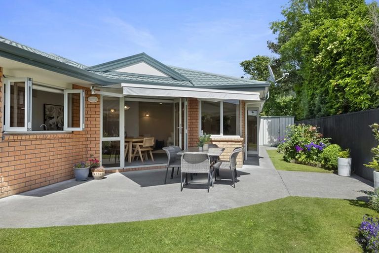 Photo of property in 16 Webster Street, Westown, New Plymouth, 4310